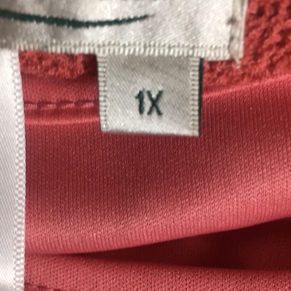 COLDWATER CREEK Crochet Lace Top with Full Tank Top UnderDeep Peach Color - Picture 16 of 16